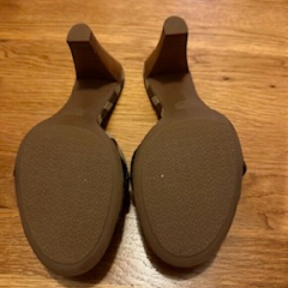 Coach slides - Picture 5 of 5